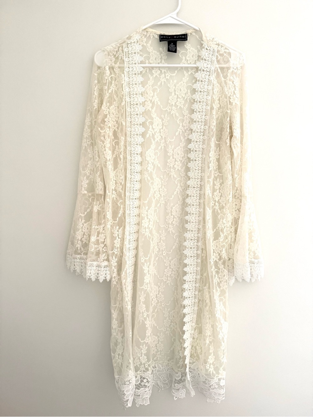 Polly & Esther Ivory Lace Cover